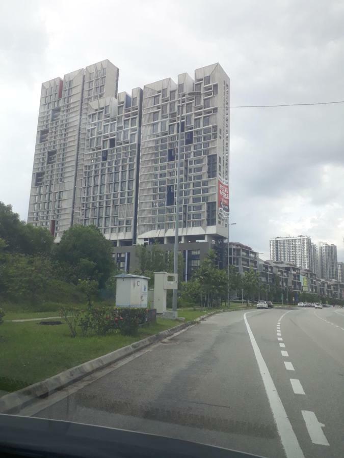 Mufasa Suites At Tamarind Suites With Wifi Netflix Coway Level 8 Cyberjaya Exterior foto