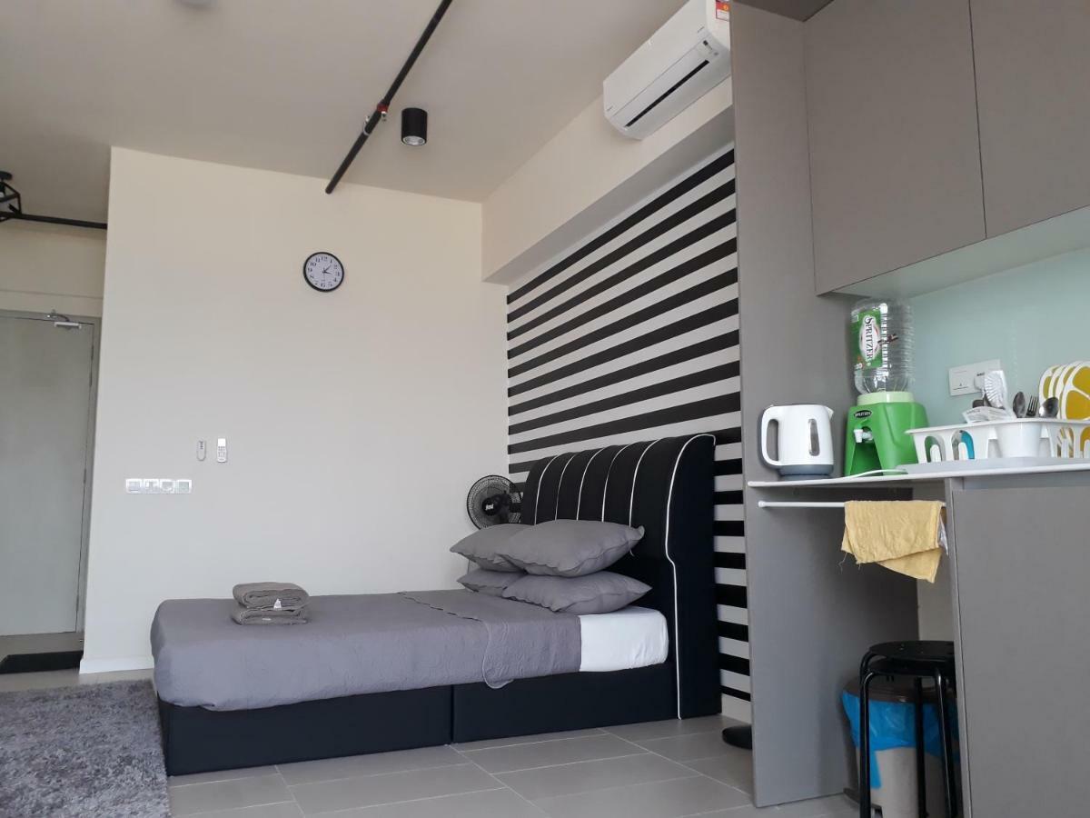 Mufasa Suites At Tamarind Suites With Wifi Netflix Cuckoo Fridge Cyberjaya Exterior foto